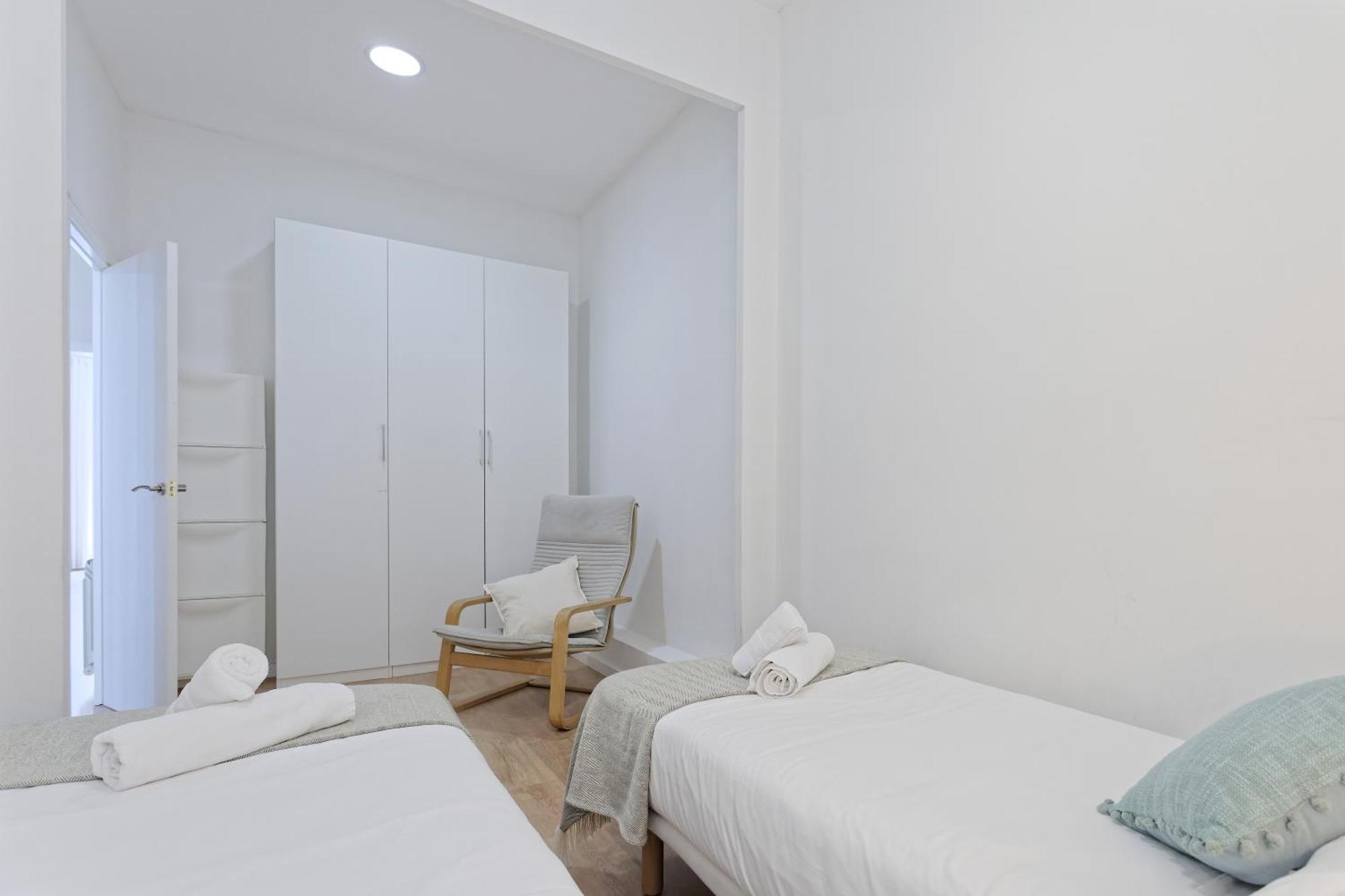 & Bright Apartment!! Leilighet *